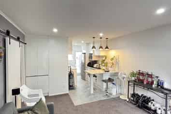 3/35 Brixton Road, Mount Eden