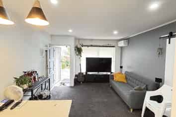 3/35 Brixton Road, Mount Eden