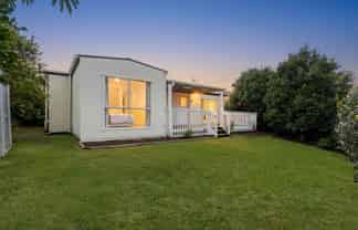 57a Methuen Road, New Windsor