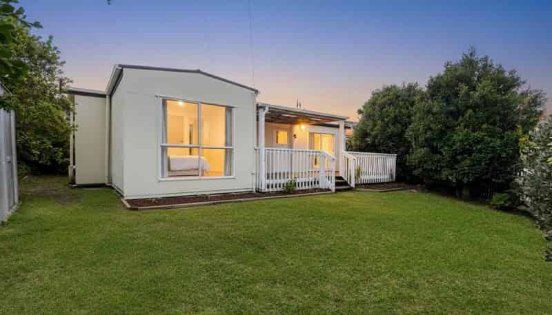 57a Methuen Road, New Windsor