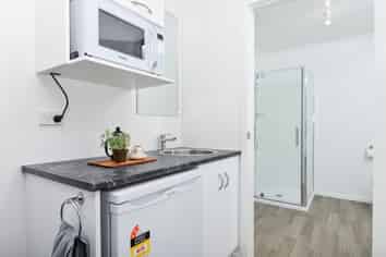 2/68B Mahoe Street, Melville