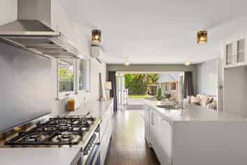 223 Memorial Avenue, Burnside