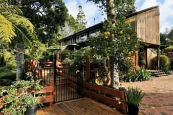 449 Dairy Flat Highway, Albany