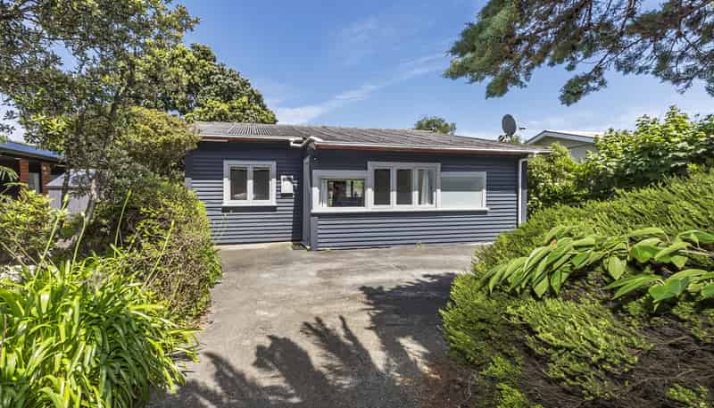 52 Main Road, Titahi Bay