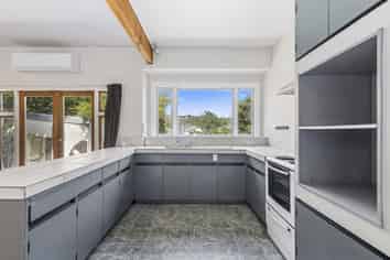 52 Main Road, Titahi Bay