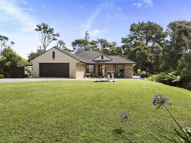 240 Pine Valley Road, Dairy Flat