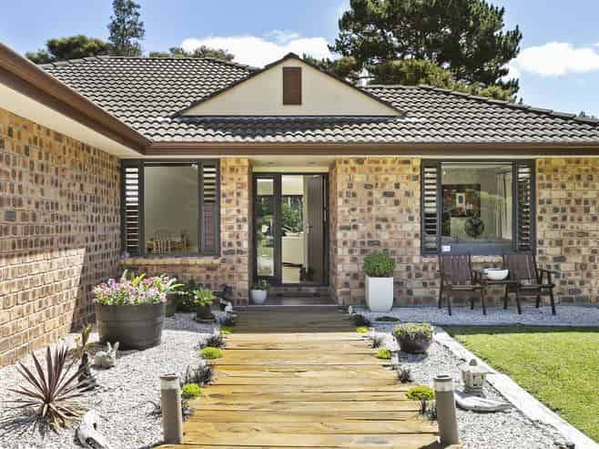 240 Pine Valley Road, Dairy Flat