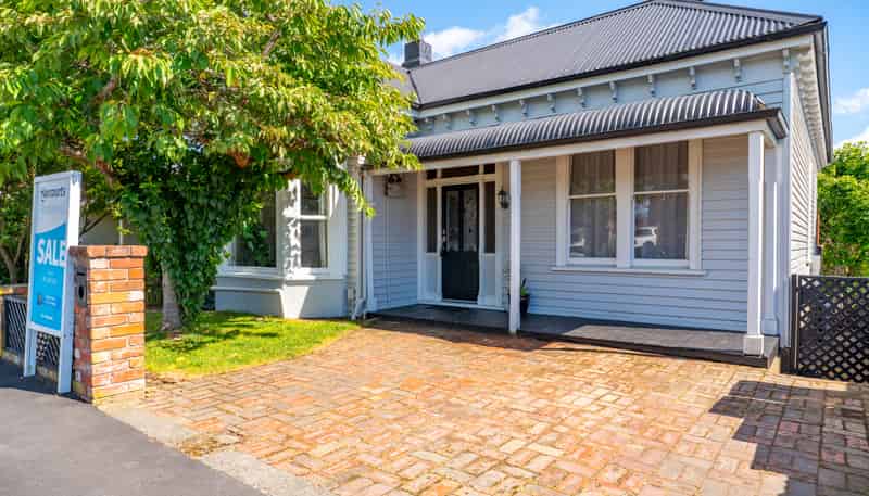 141 North Street, West End