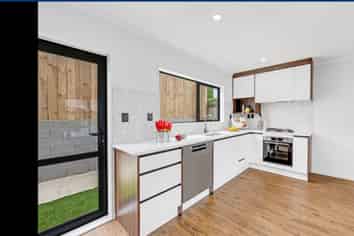 8/50 Tiverton Road, Avondale