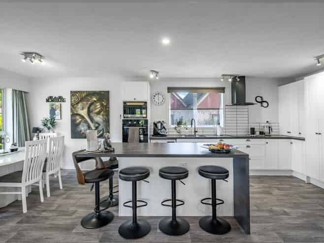 452 North Road, Waikiwi