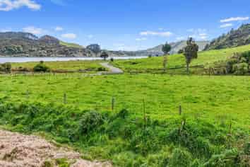  Te Mahoe Road, Mokau