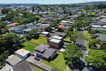 12 Ashdown Place, Pahurehure