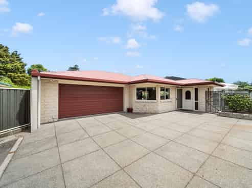 64 High Street, Solway