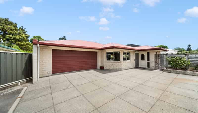 64 High Street, Solway