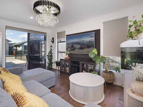 2 Hauruia Way, Pyes Pa