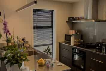 1 Hill Tops Way, Stoke