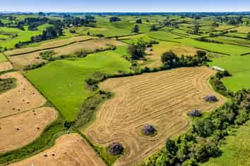  Upland Road, Egmont Village