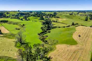  Upland Road, Egmont Village