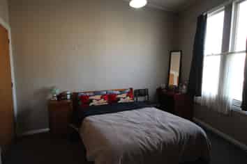 235A North Road, NORTH EAST VALLEY