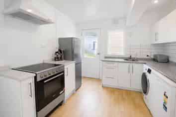 18A Clifton Terrace (Downstairs), Kelburn