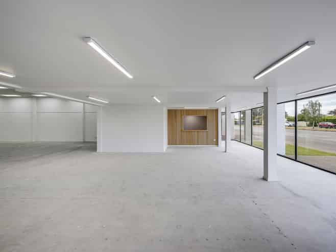 Vacant Possession with High Profile