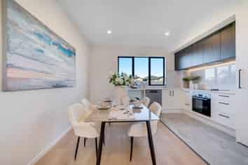 7/32 Tiraumea Drive, Pakuranga