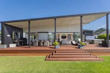 10 Voyager Place, Cooks Beach