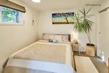 16A Hudson Street, Island Bay