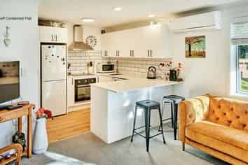 16A Hudson Street, Island Bay