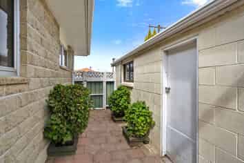 1/11 Rui Street, Tahunanui