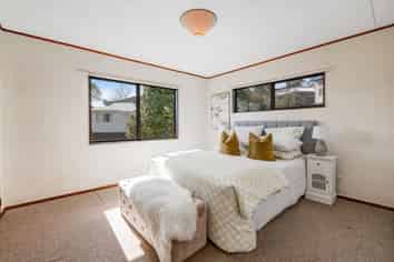 11 Felicity Place, Unsworth Heights