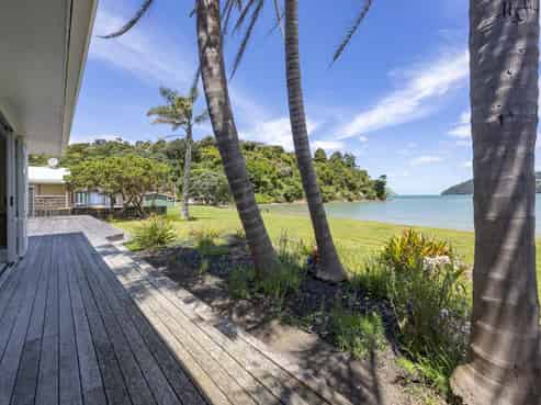 13 Foster Avenue, Huia