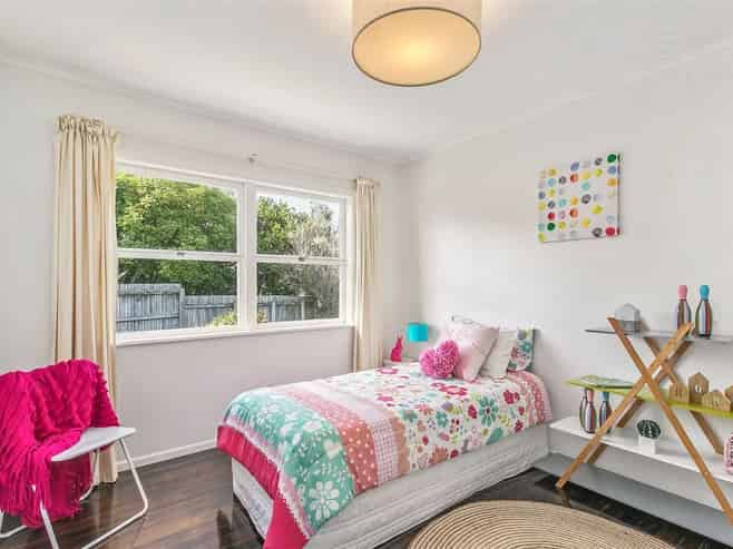 15 Saffron Street, Birkdale