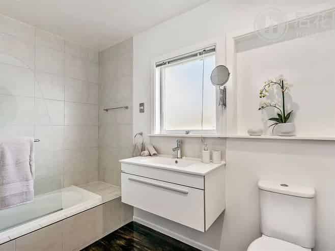 15 Saffron Street, Birkdale