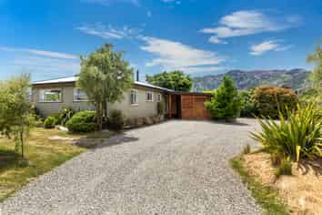 58 Loach Road, Hawea Flat