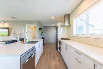 12 Hawkey Street, Kensington