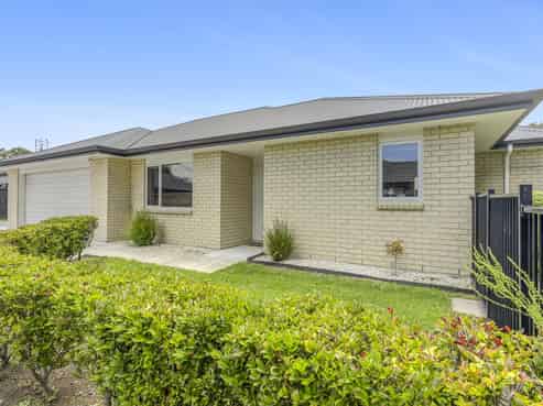 6 Moore Street, Leamington