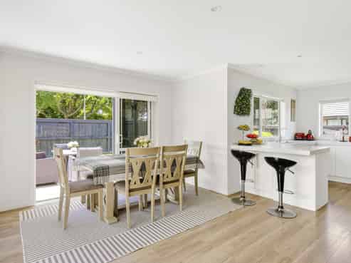 6 Moore Street, Leamington