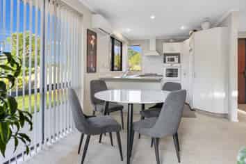 39 Riverholm Drive, Mangakakahi