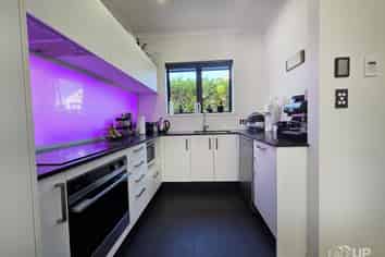 10 Saltmarsh Road, Hobsonville