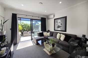 10 Saltmarsh Road, Hobsonville