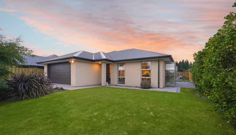 7 Waimarie Street, Pegasus