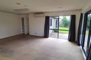 196 Thomas Road, Rototuna North