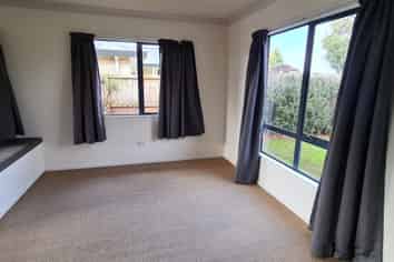 196 Thomas Road, Rototuna North