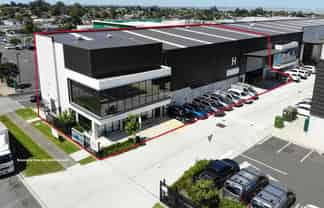 Quality 783sqm warehouse in Wiri