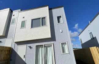 4B Putiputi Way, Papakura