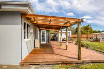 3 Holton Road, Amberley