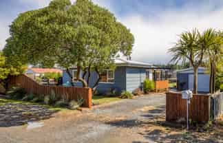 3 Holton Road, Amberley