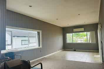 700 Richardson Road, Mount Roskill