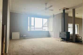 700 Richardson Road, Mount Roskill